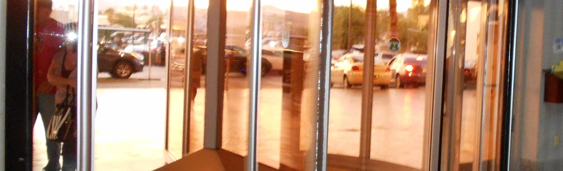 Storefront Glass Repair Cost in Altamonte Springs, FL